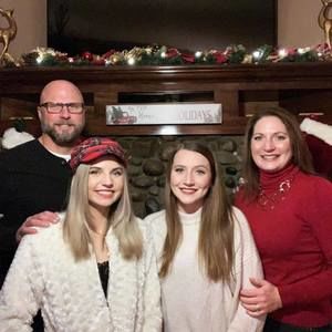 Meet your Posher, Lori